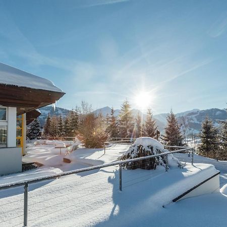 Budget Rooms Gstaad 施康里埃德 外观 照片